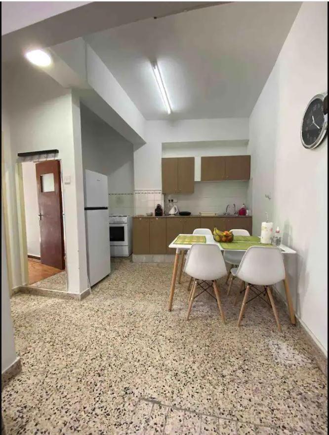 2 Bedroom Apt In Ermou 4 Minute Walk Beach Lárnaka Kültér fotó